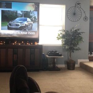 Meet your Posher, Dennis